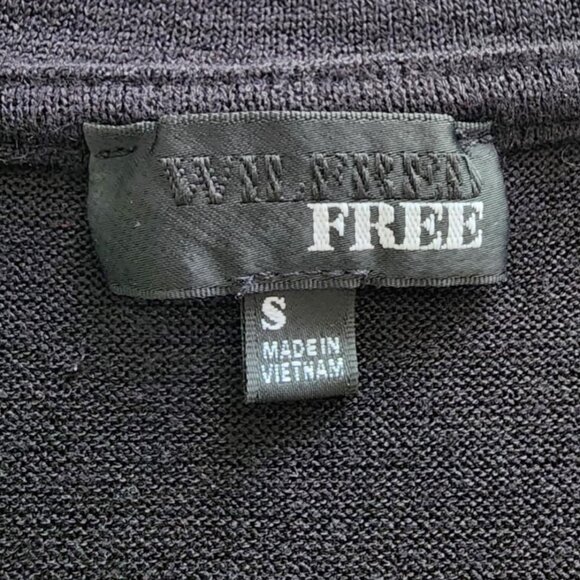 Aritzia Wilfred Free black long sleeve fitted t-shirt - Picture 4 of 7